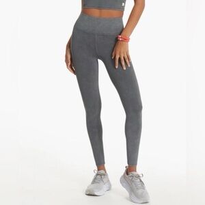 Vuori Washed Studio Legging Gray Washed in Charcoal